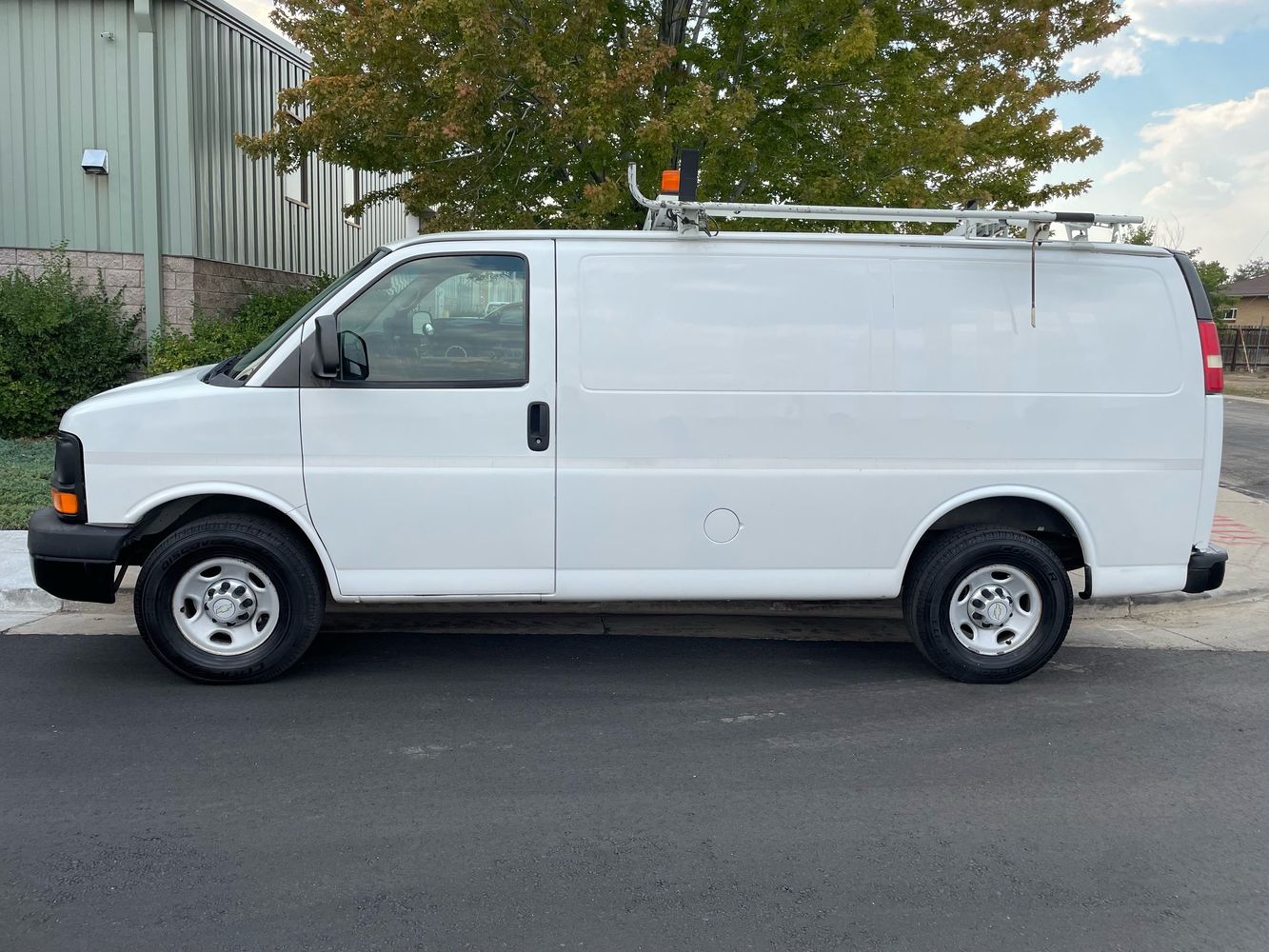 chevrolet express cargo 2010 1GCZGFBA3A1175351 image chevrolet express cargo 2010 1GCZGFBA3A1175351 image